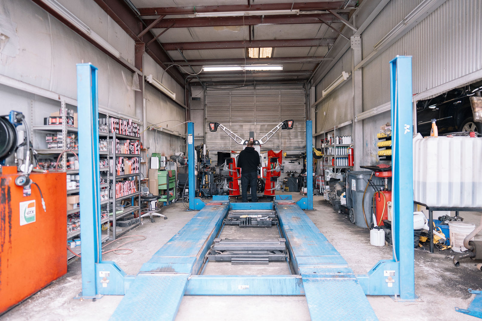 Auto repair service bays and lifts at Beacon Automotive in Grovetown, GA